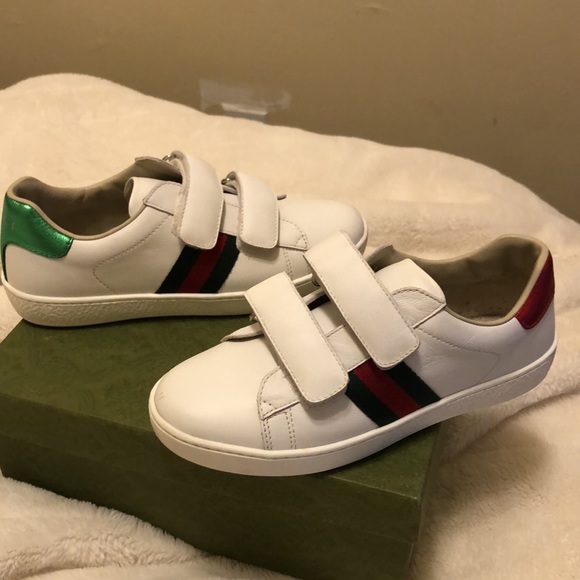 Kid Gucci sneakers 👟 - Picture 2 of 6